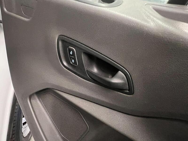 Used Ford Transit for sale - 77180759: Photo 37