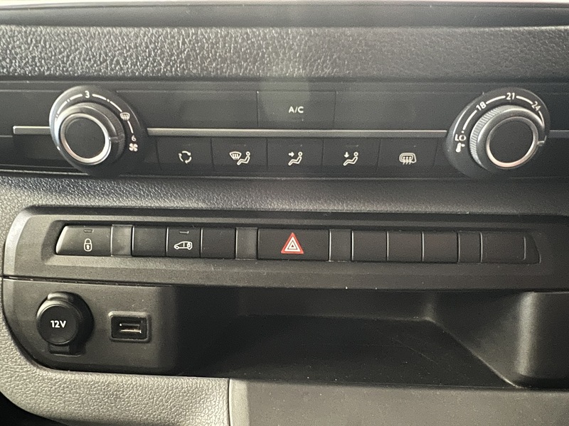 Used Vauxhall Vivaro for sale - 77247294: Photo 9