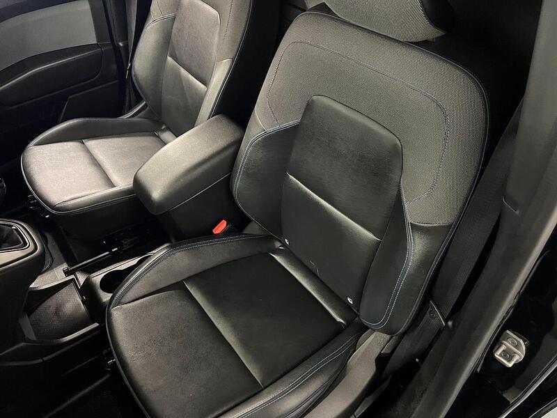 Used Nissan Other 2023 for sale - 76904216: Photo 23