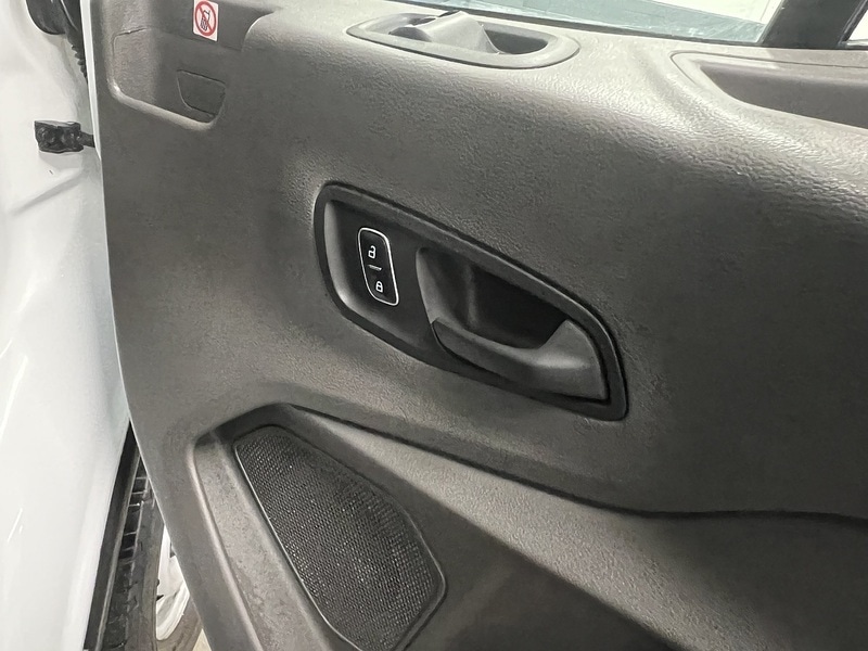 Used Ford Transit 2024 for sale - 76904040: Photo 13