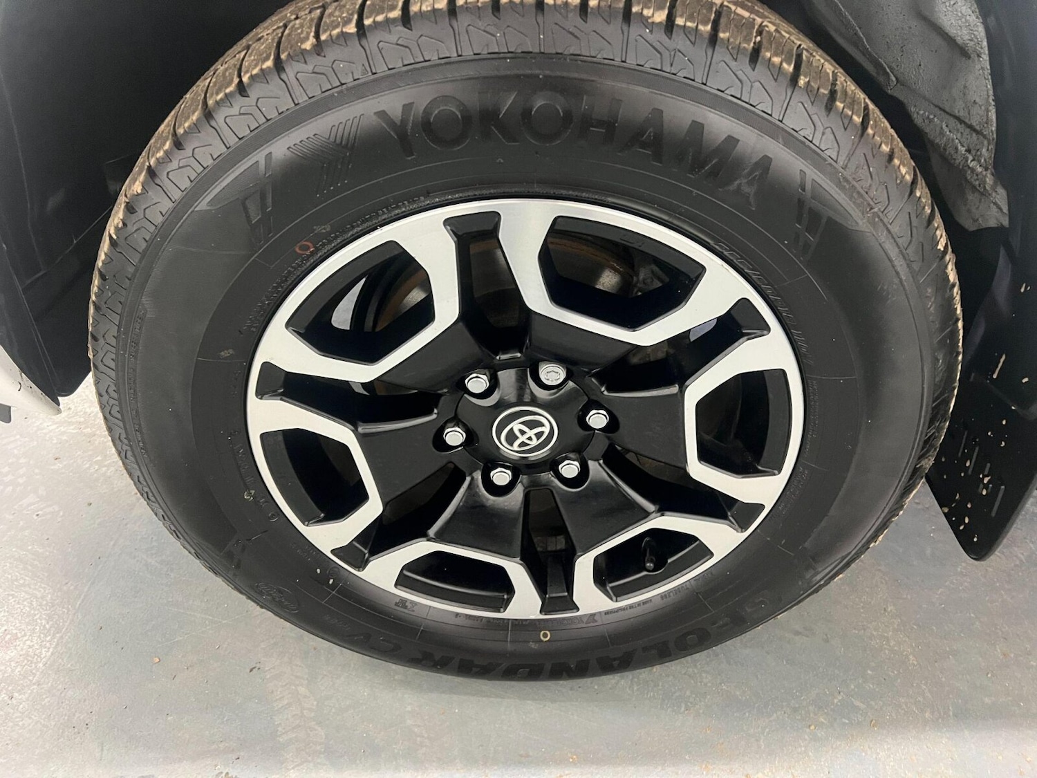 Used Toyota Hilux 2022 for sale - 76568003: Photo 18