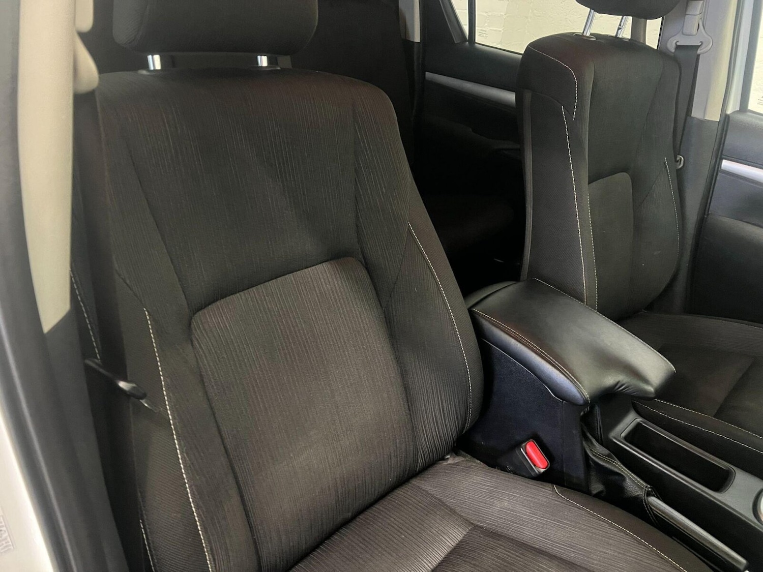 Used Toyota Hilux 2022 for sale - 76568003: Photo 9