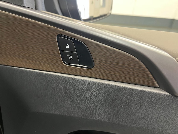 Used Volkswagen Amarok 2023 for sale - 76178059: Photo 11