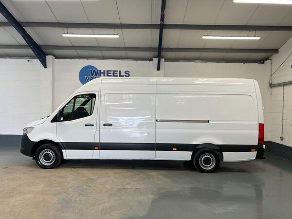 Used Mercedes-Benz Sprinter 2023 for sale - 75966964: Photo 2