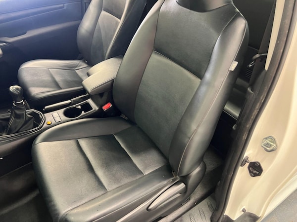 Used Toyota Hilux 2020 for sale - 75698680: Photo 24
