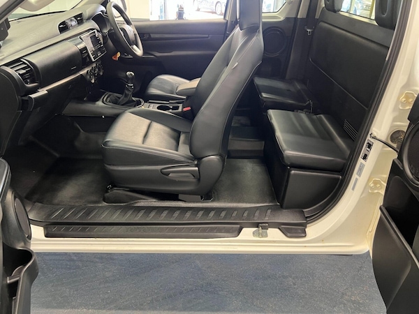 Used Toyota Hilux 2020 for sale - 75698680: Photo 25