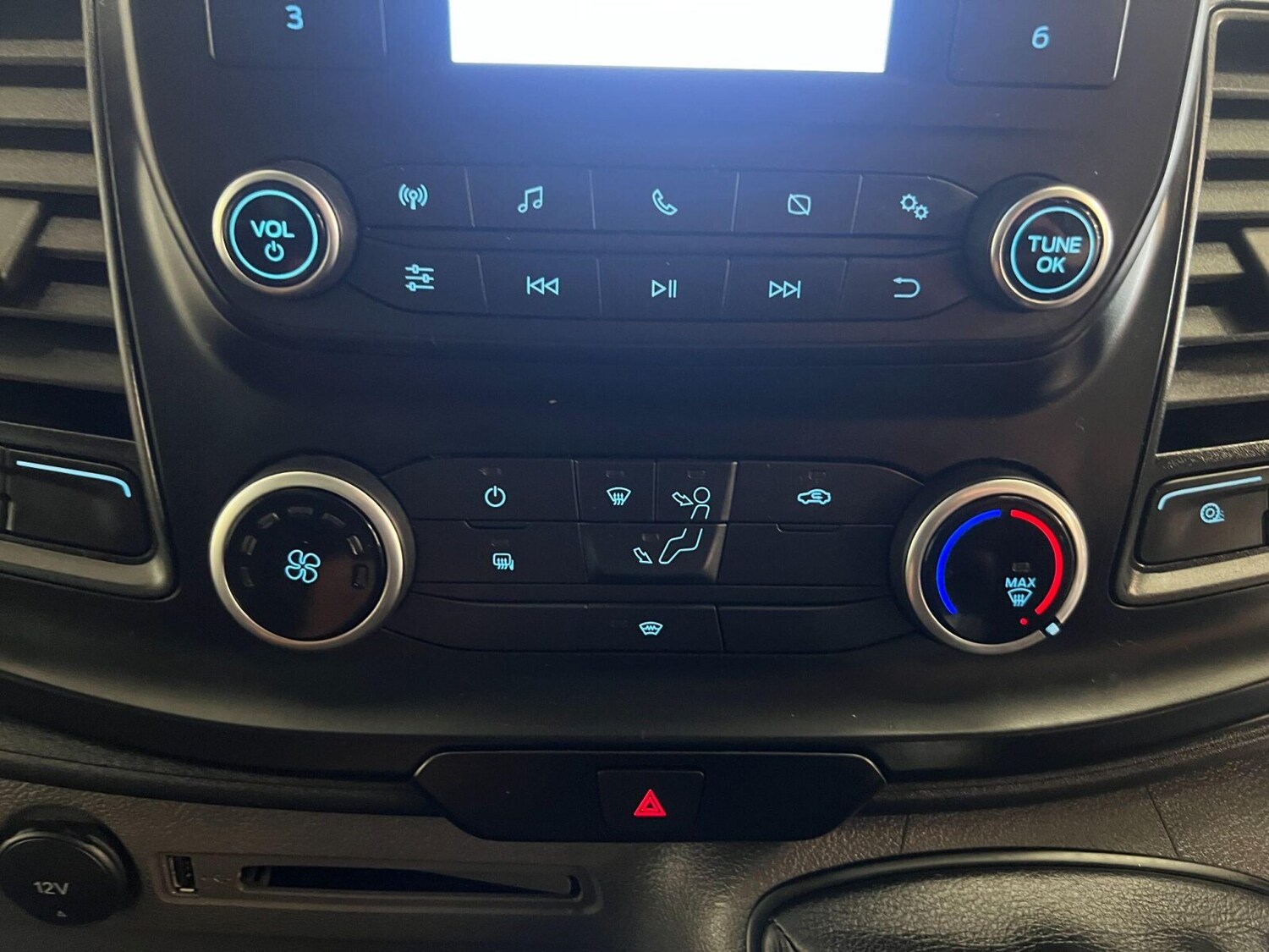 Used Ford Transit 2023 for sale - 75984687: Photo 24