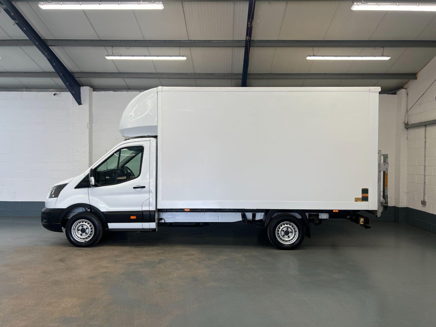Used Ford Transit 2020 for sale - 75979880: Photo 2