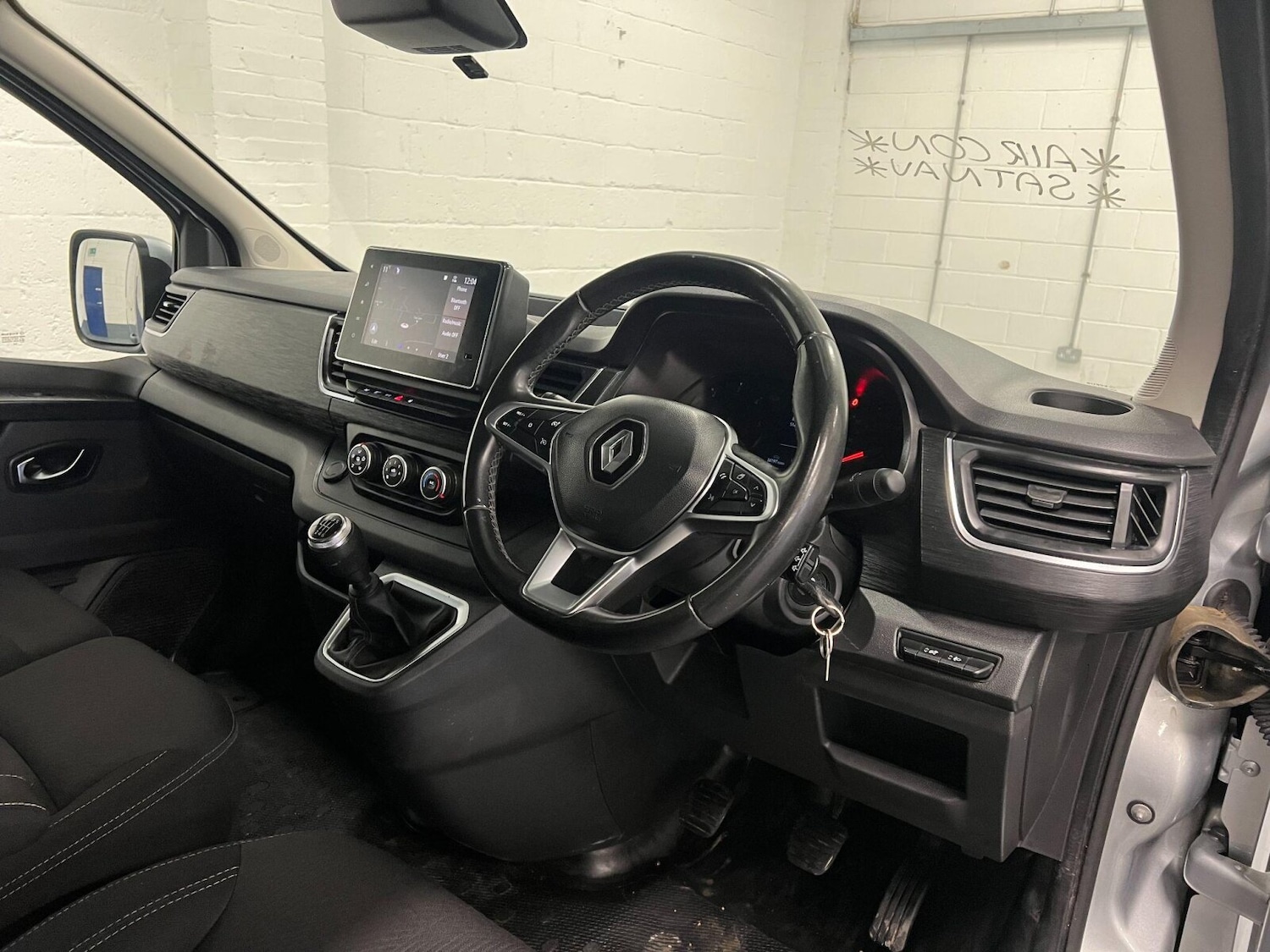 Used Renault Trafic 2023 for sale - 76872090: Photo 16