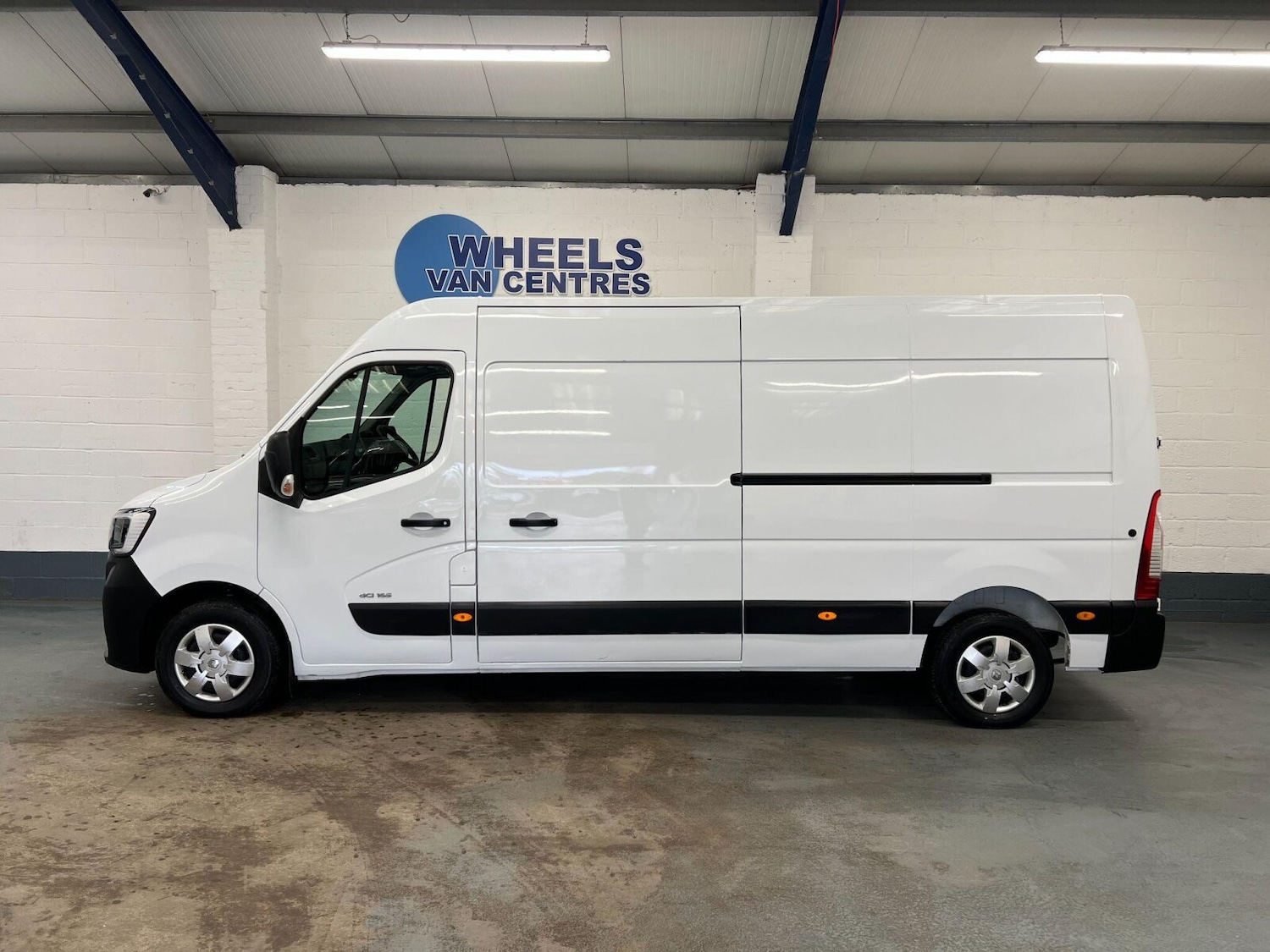 Used Renault Master 2023 for sale - 76196070: Photo 2