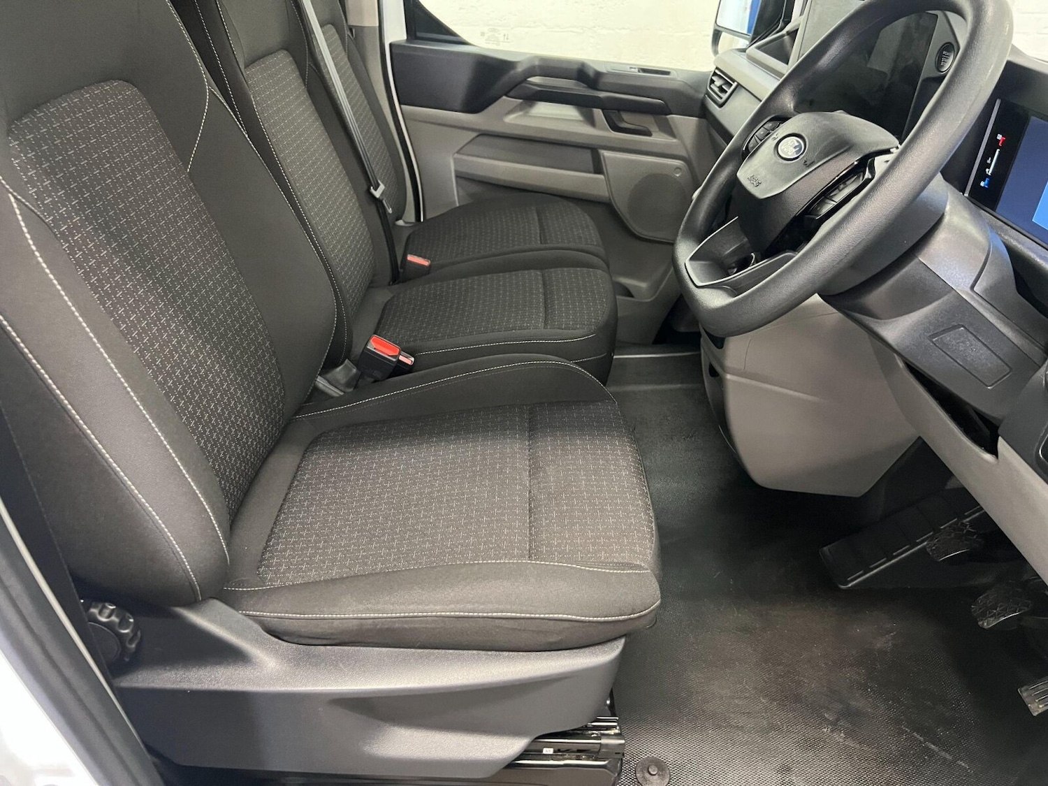 Used Ford Transit Custom 2024 for sale - 76871262: Photo 9
