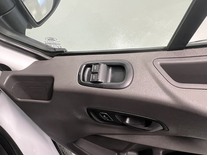 Used Ford Transit 2024 for sale - 77118230: Photo 12