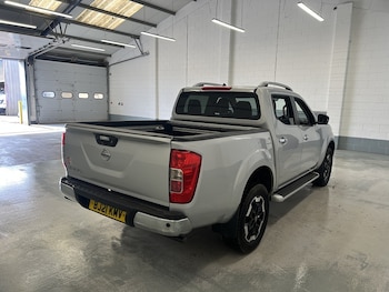 Used Nissan Navara 2021 for sale - 77805763: Photo