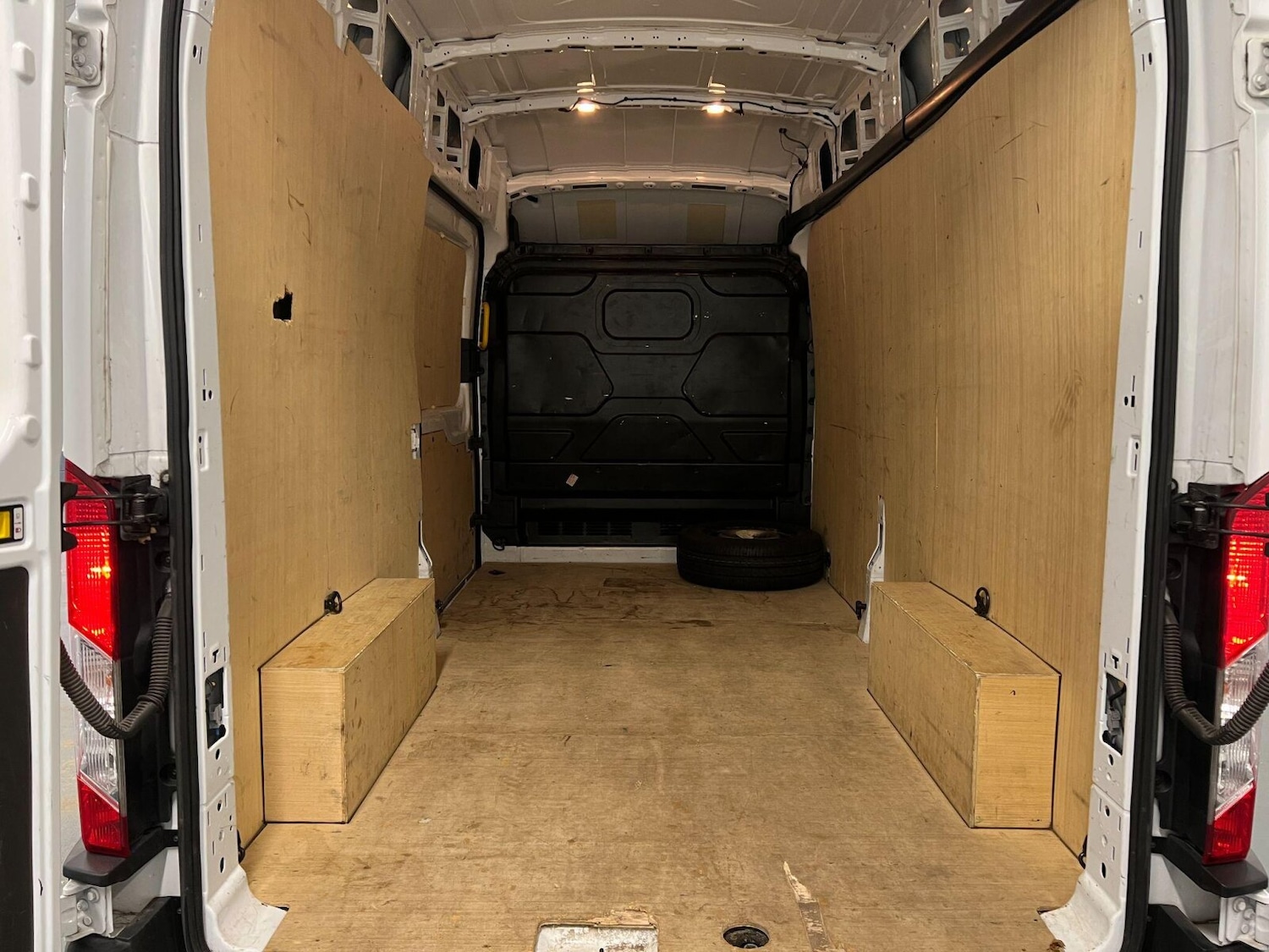 Used Ford Transit 2024 for sale - 76738153: Photo 5