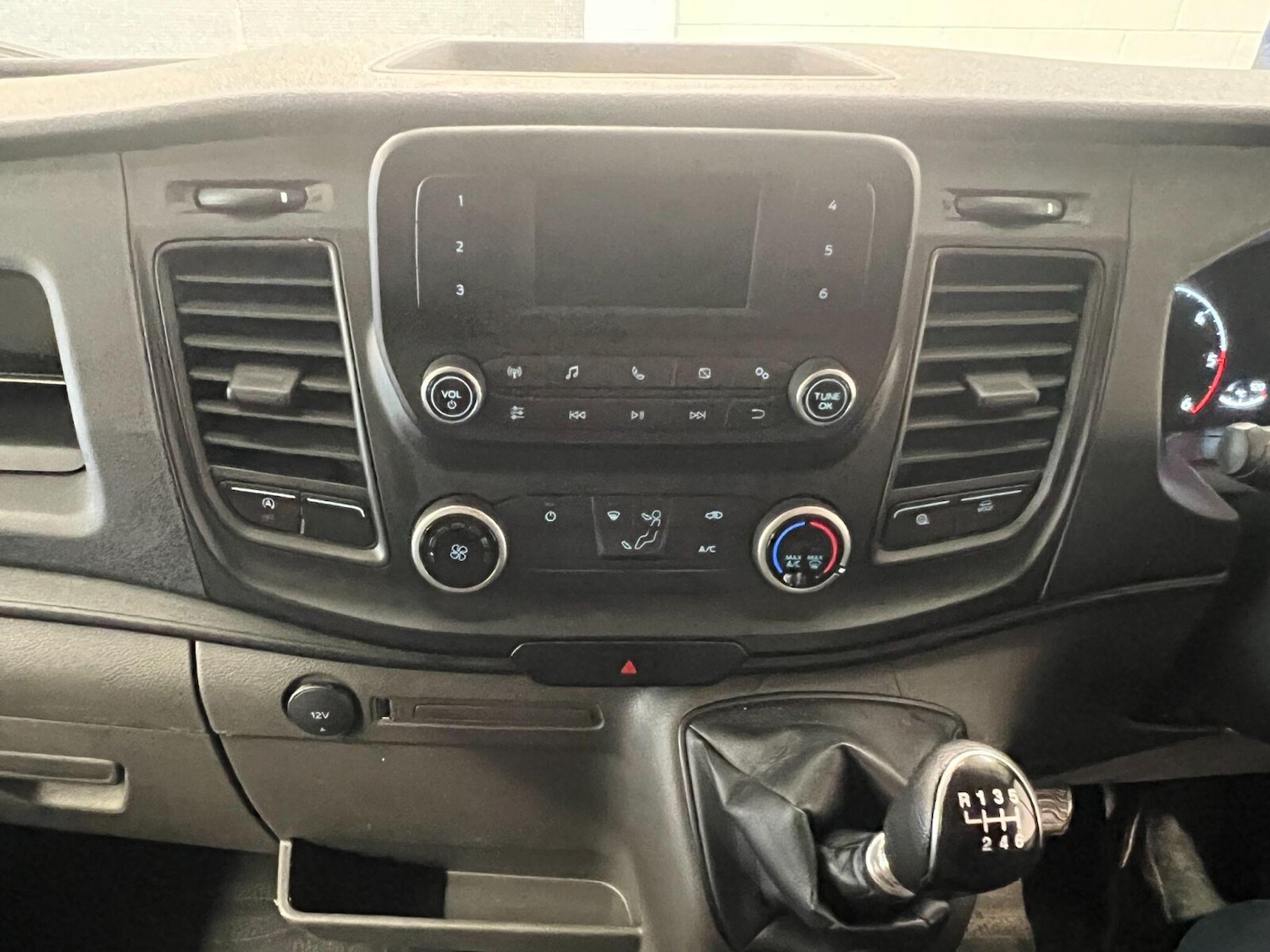 Used Ford Transit 2024 for sale - 76738153: Photo 8