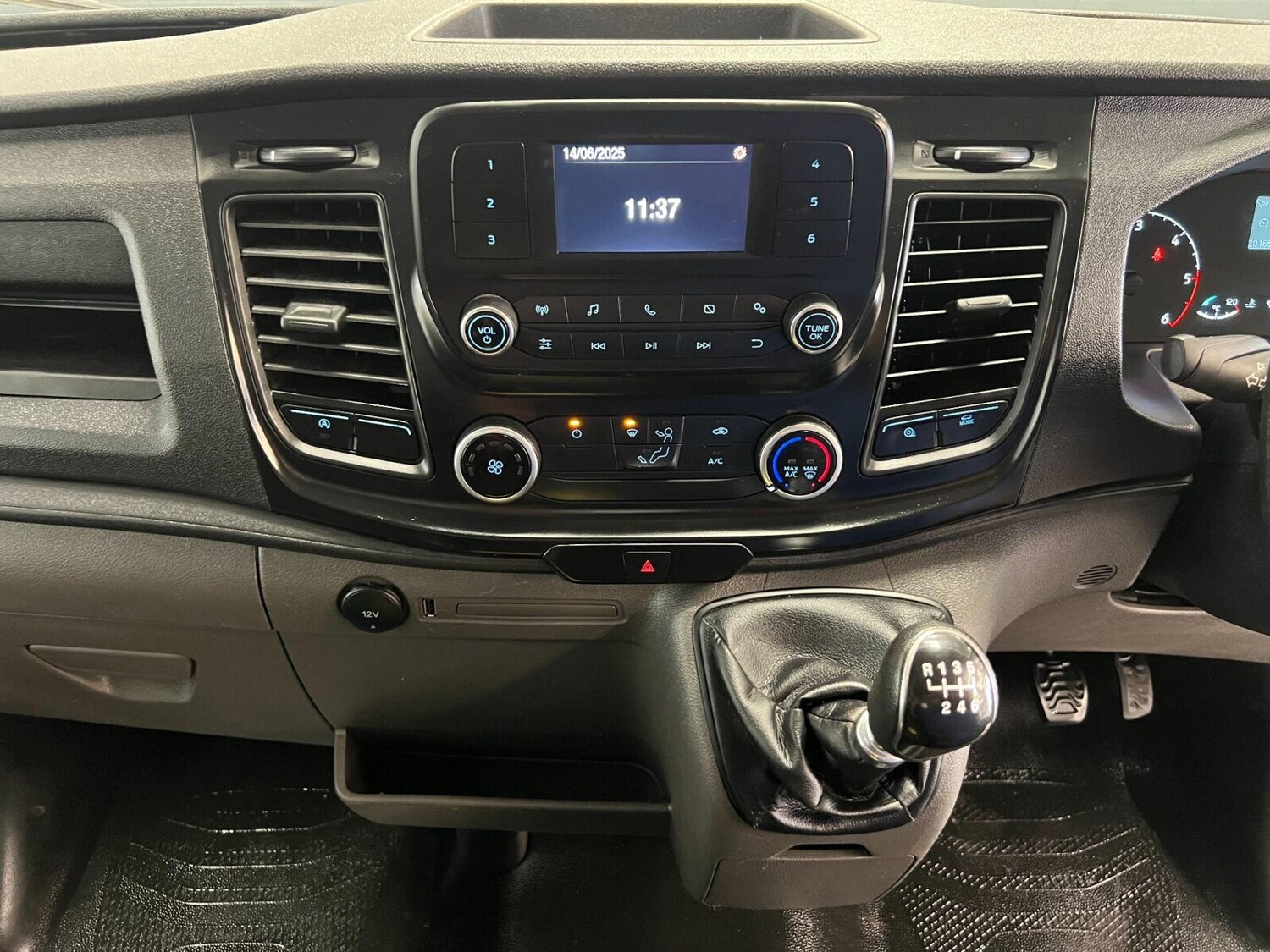 Vehicle 33