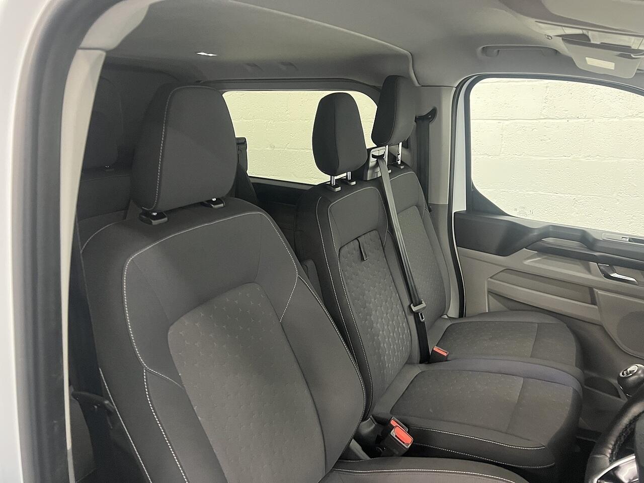 Used Ford Transit Custom 2024 for sale - 76874188: Photo 11