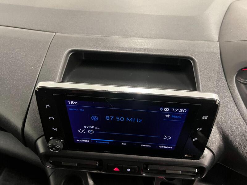 Used Peugeot Partner 2021 for sale - 76903971: Photo 23