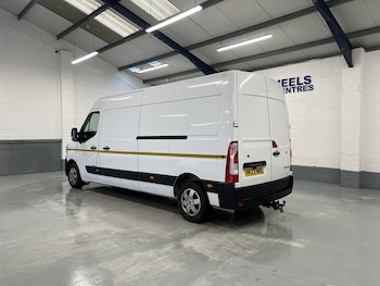 Used Renault Master 2023 for sale - 77543634: Photo