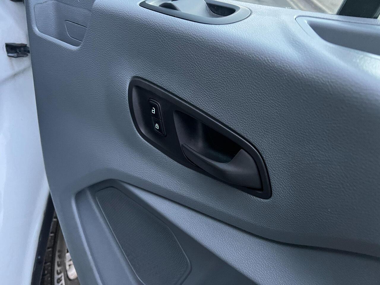 Used Ford Transit 2019 for sale - 76817810: Photo 25