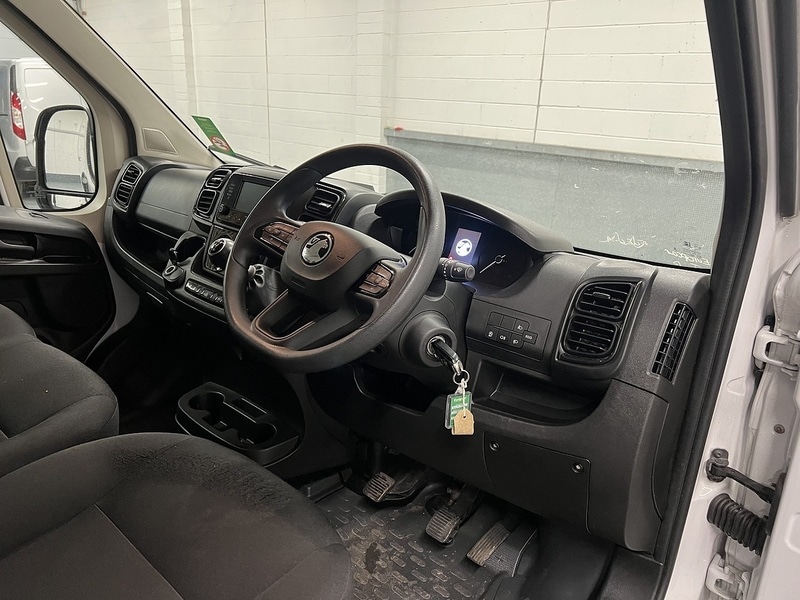 Used Vauxhall Movano 2024 for sale - 77023987: Photo 6