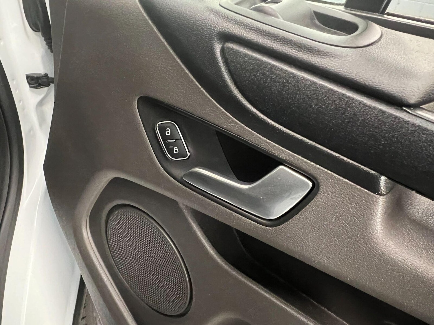 Used Ford Transit Custom 2022 for sale - 76872797: Photo 11