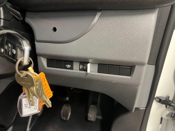 Used Vauxhall Vivaro 2021 for sale - 75404034: Photo 28