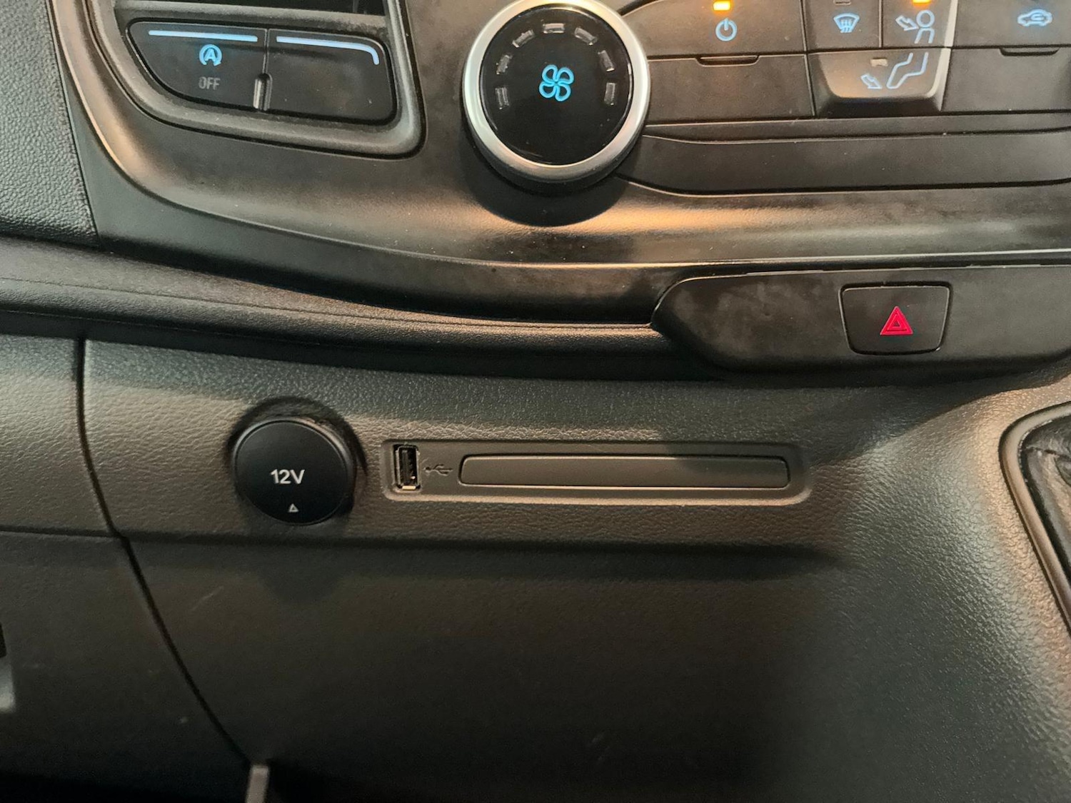 Used Ford Transit 2022 for sale - 76868603: Photo 17