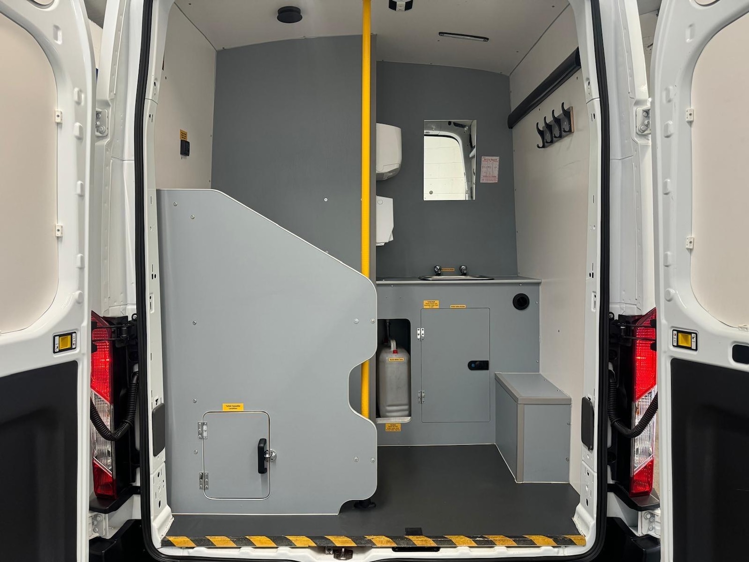 Used Ford Transit 2022 for sale - 76868603: Photo 28