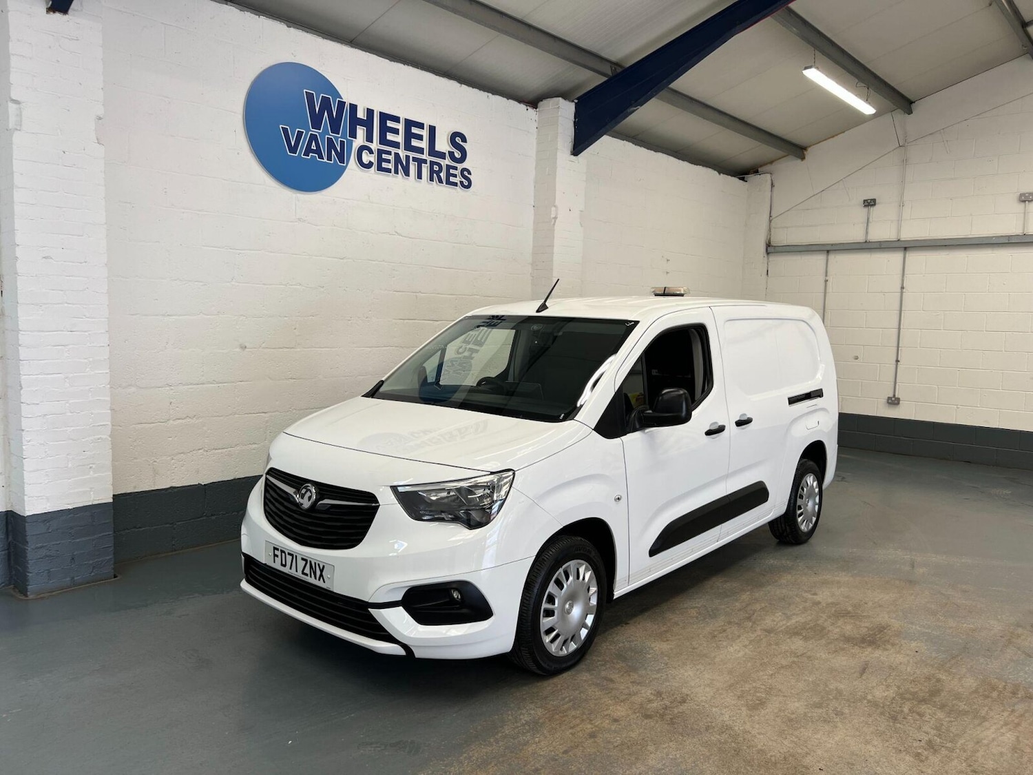 Used Vauxhall Combo 2022 for sale - 76869614: Photo 1