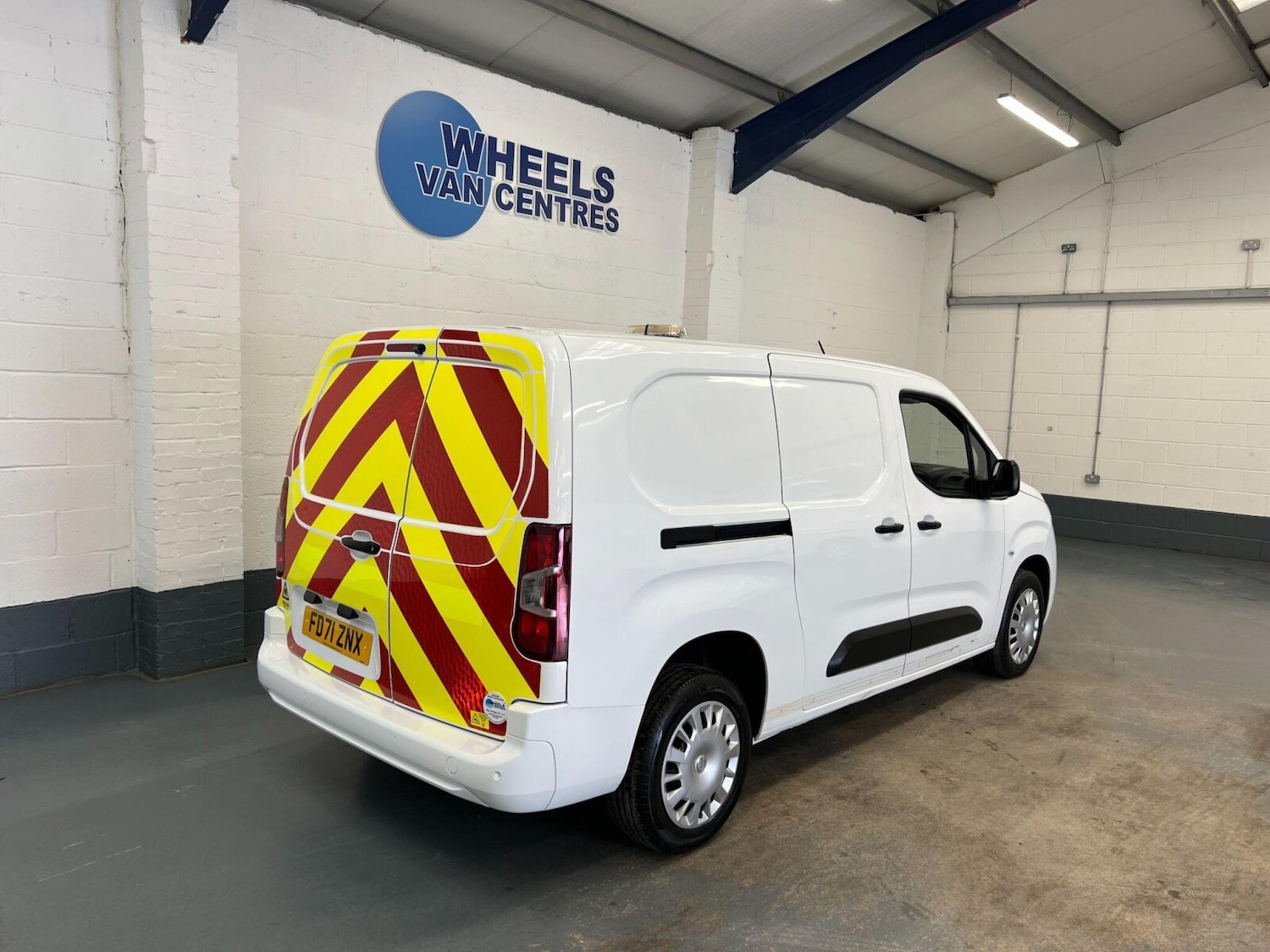 Used Vauxhall Combo 2022 for sale - 76869614: Photo 8