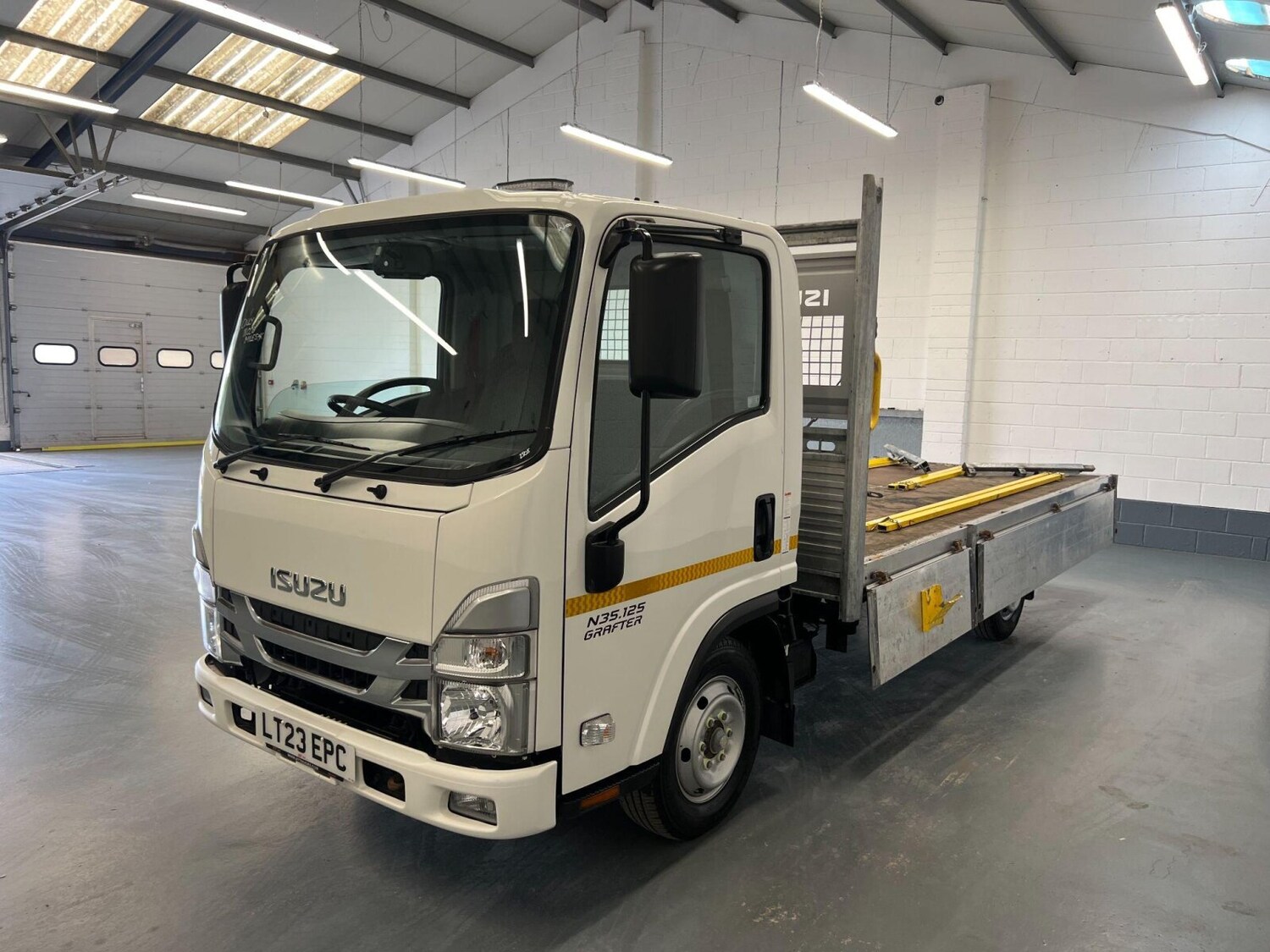 Vehicle 33