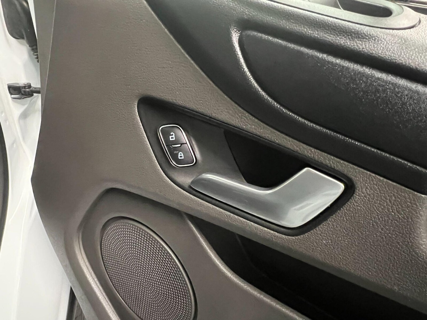 Used Ford Transit Custom 2022 for sale - 76872795: Photo 11