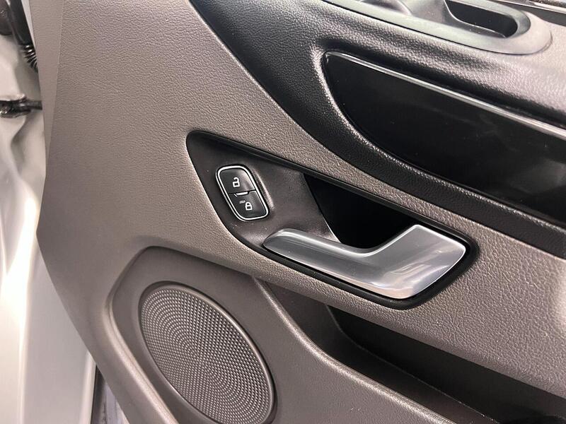 Used Ford Transit Custom 2022 for sale - 77568384: Photo 12