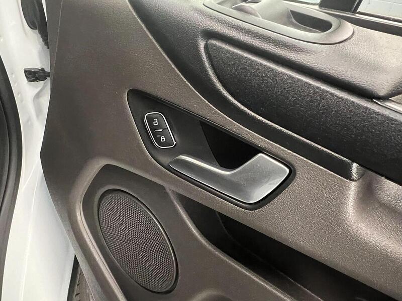 Used Ford Transit Custom 2022 for sale - 76904170: Photo 11
