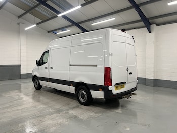 Used Mercedes-Benz Sprinter 2023 for sale - 77643323: Photo