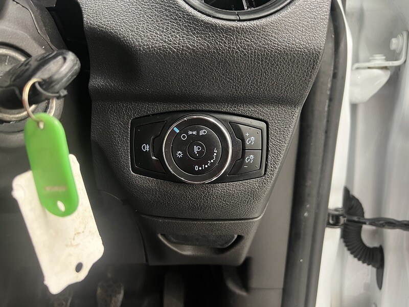 Used Ford Transit Courier 2020 for sale - 77490664: Photo 17