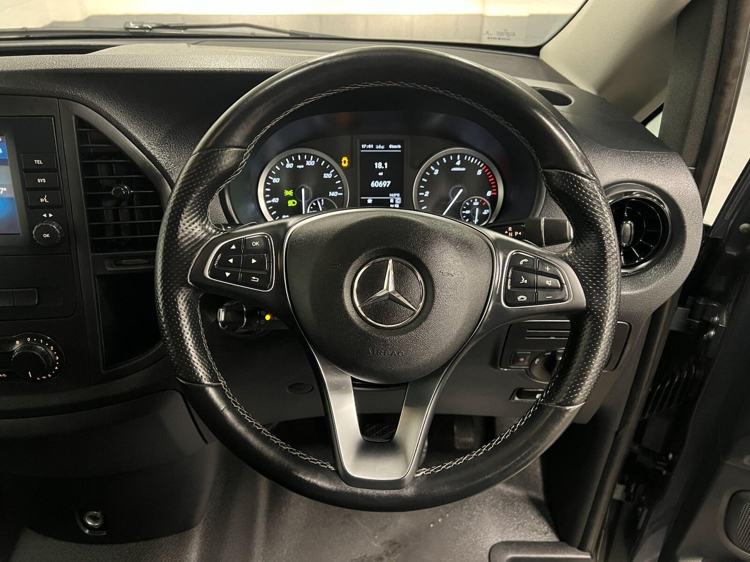 Used Mercedes-Benz Vito 2022 for sale - 76112420: Photo 17