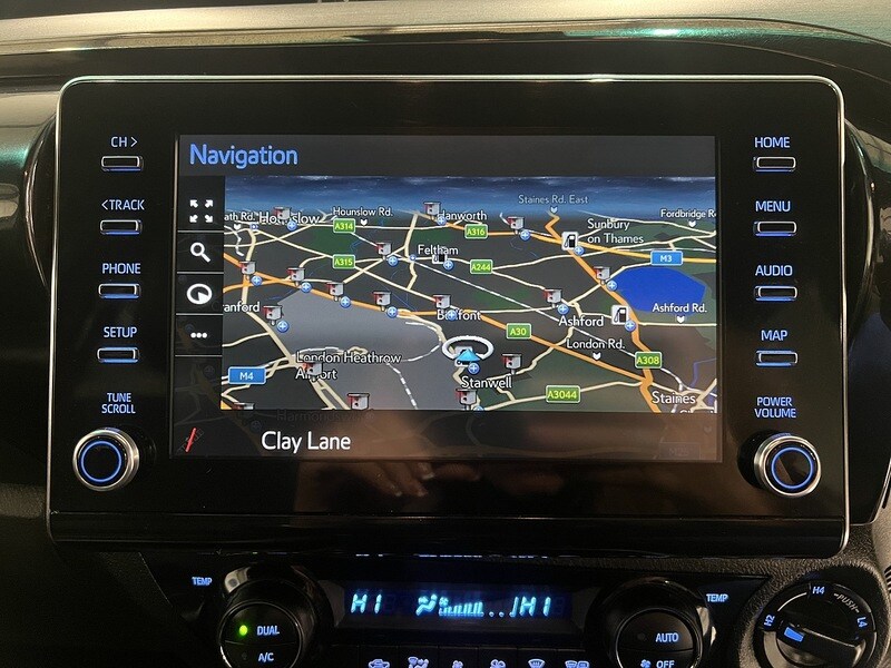 Used Toyota Hilux 2023 for sale - 77356886: Photo 26