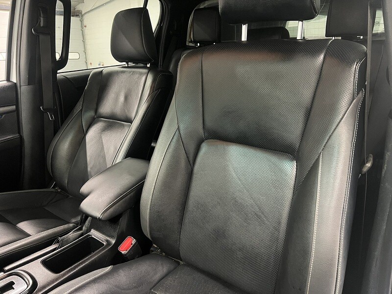 Used Toyota Hilux 2023 for sale - 77356886: Photo 34