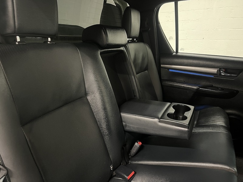 Used Toyota Hilux 2023 for sale - 77356886: Photo 38