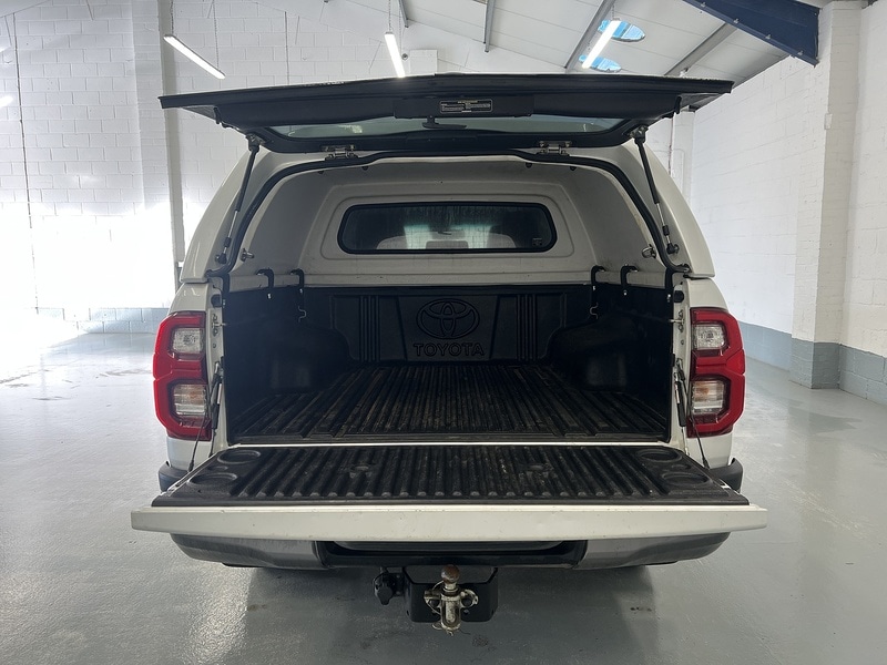 Used Toyota Hilux 2023 for sale - 77356886: Photo 5