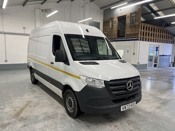 Used Mercedes-Benz Sprinter 2023 for sale - 77535527: Photo