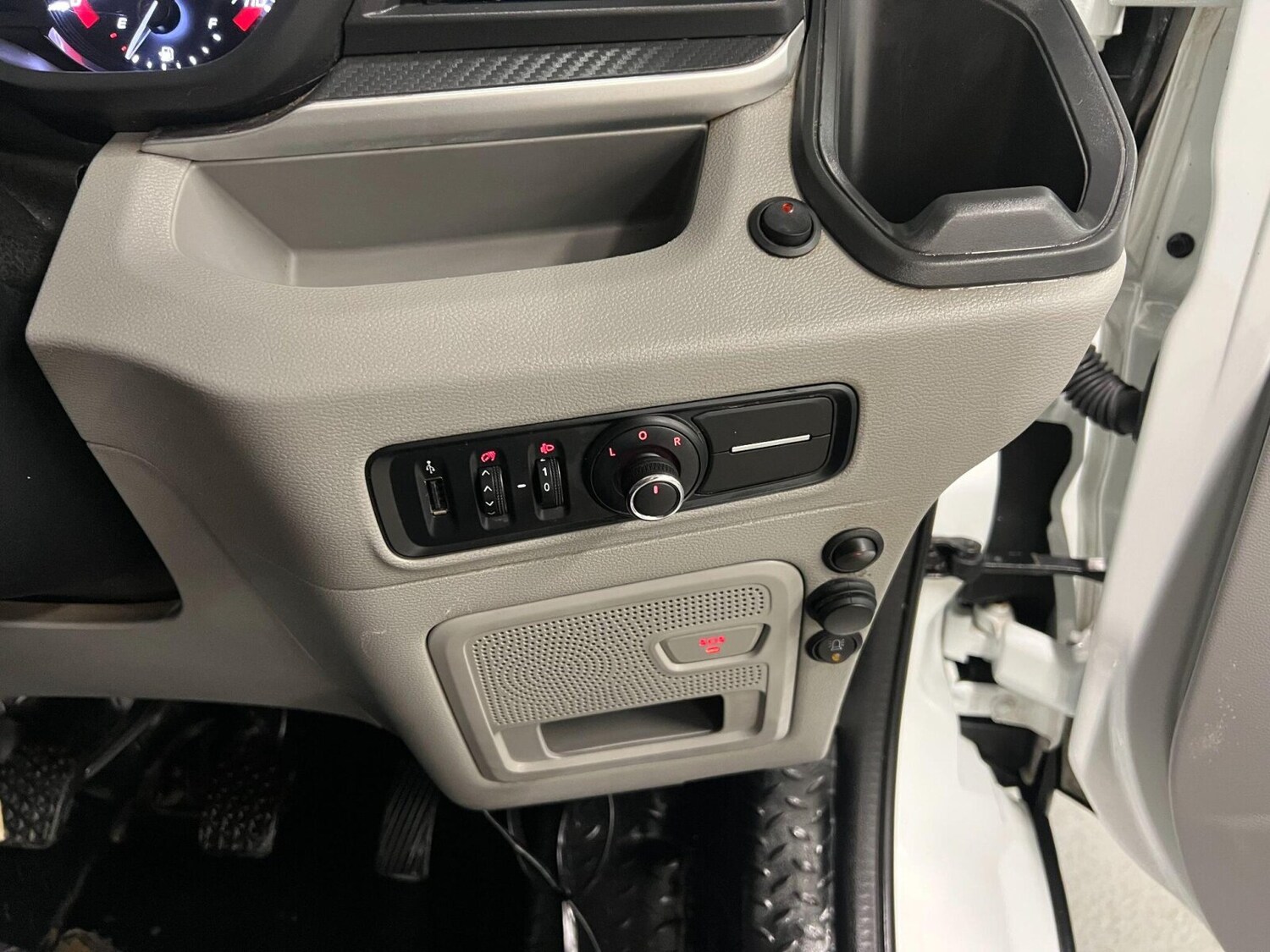 Used Maxus Deliver 9 2022 for sale - 76302444: Photo 18