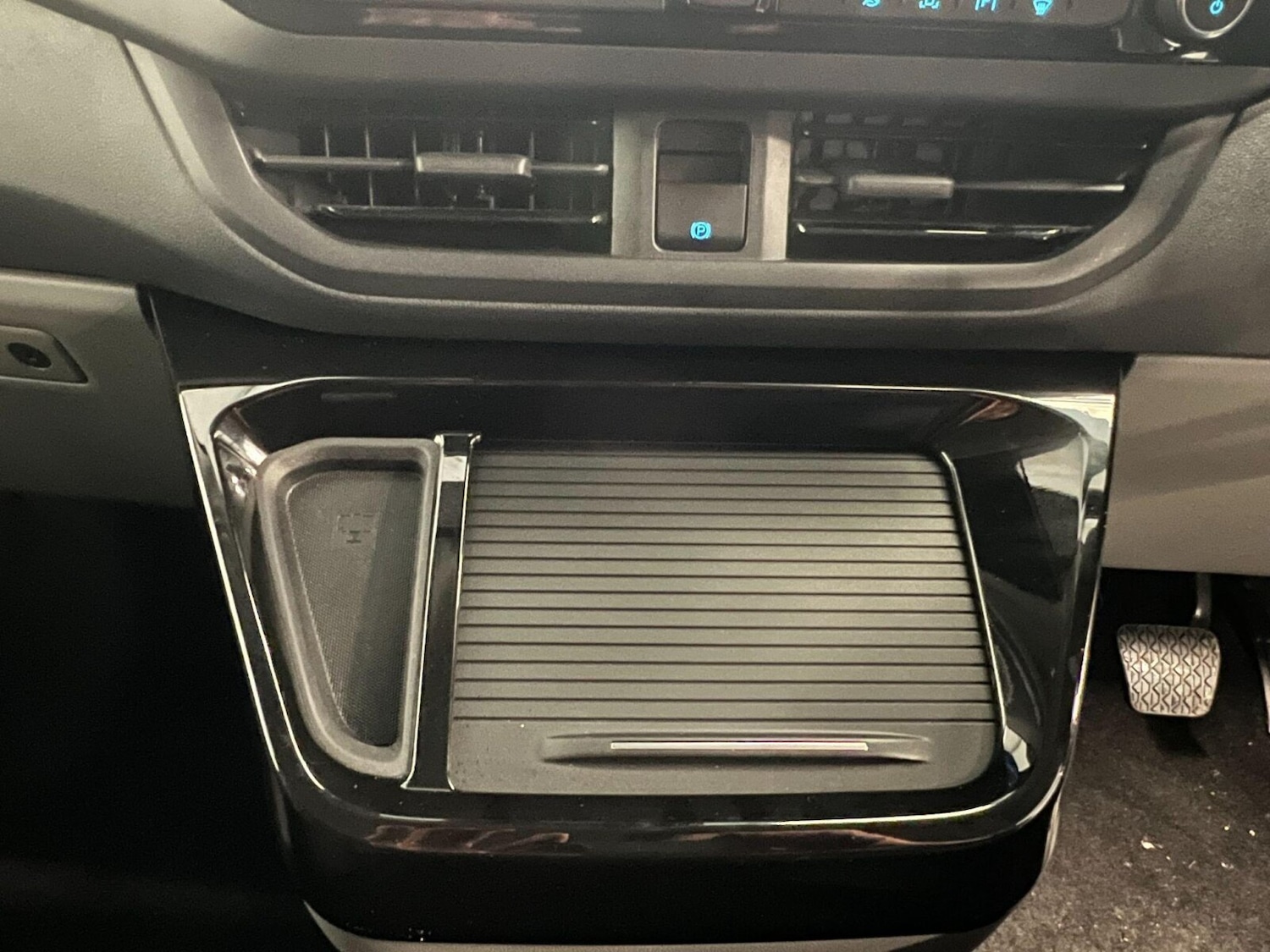 Used Ford Transit Custom 2024 for sale - 76872274: Photo 42