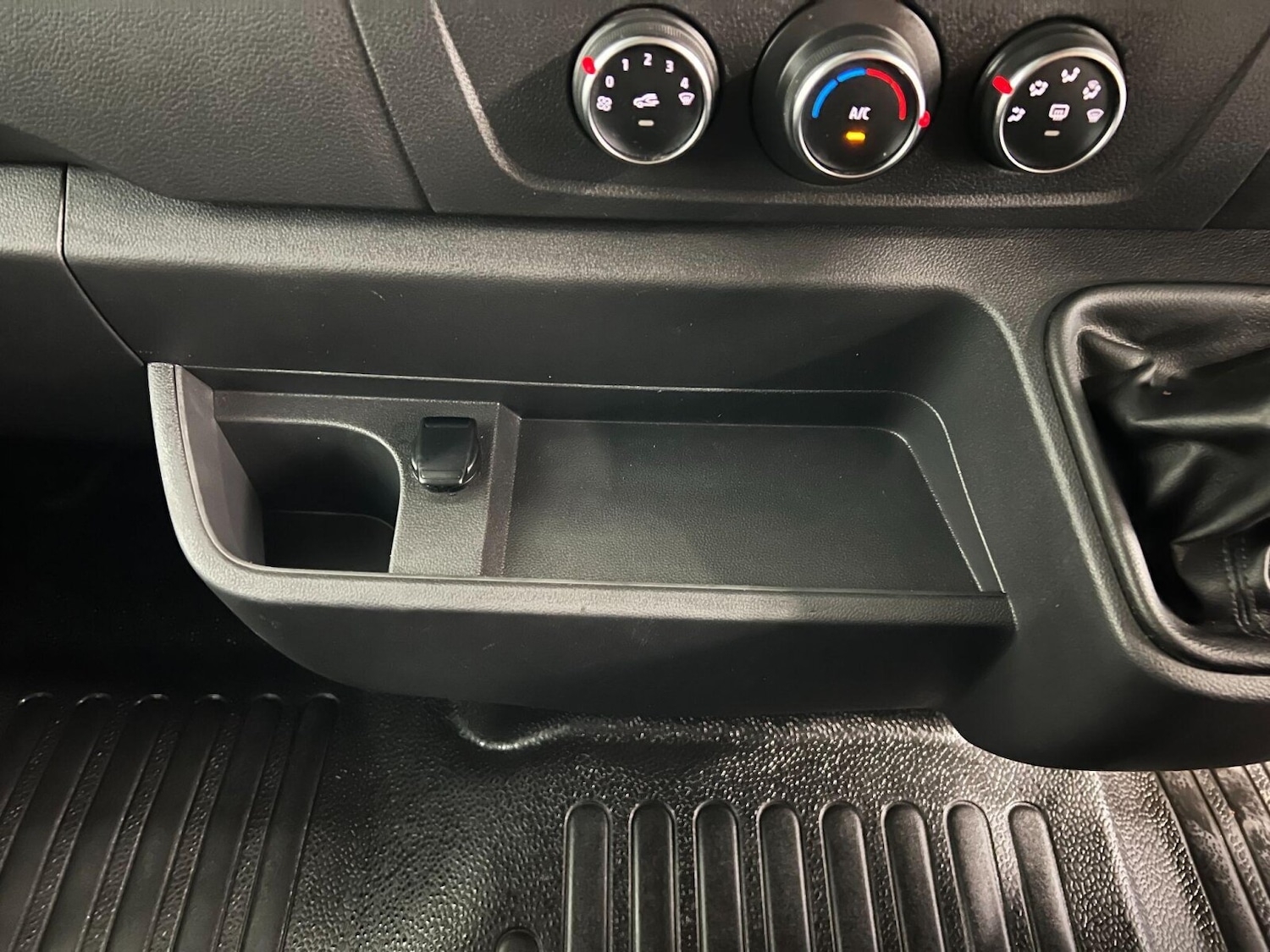 Used Renault Master 2023 for sale - 76870532: Photo 34