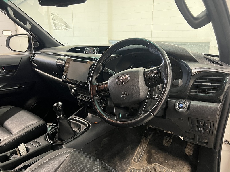 Used Toyota Hilux 2023 for sale - 77250842: Photo 7