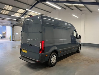 Used Mercedes-Benz Sprinter 2023 for sale - 76415232: Photo