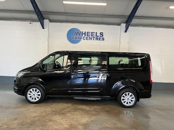 Used Ford Tourneo Custom 2022 for sale - 76154936: Photo 2