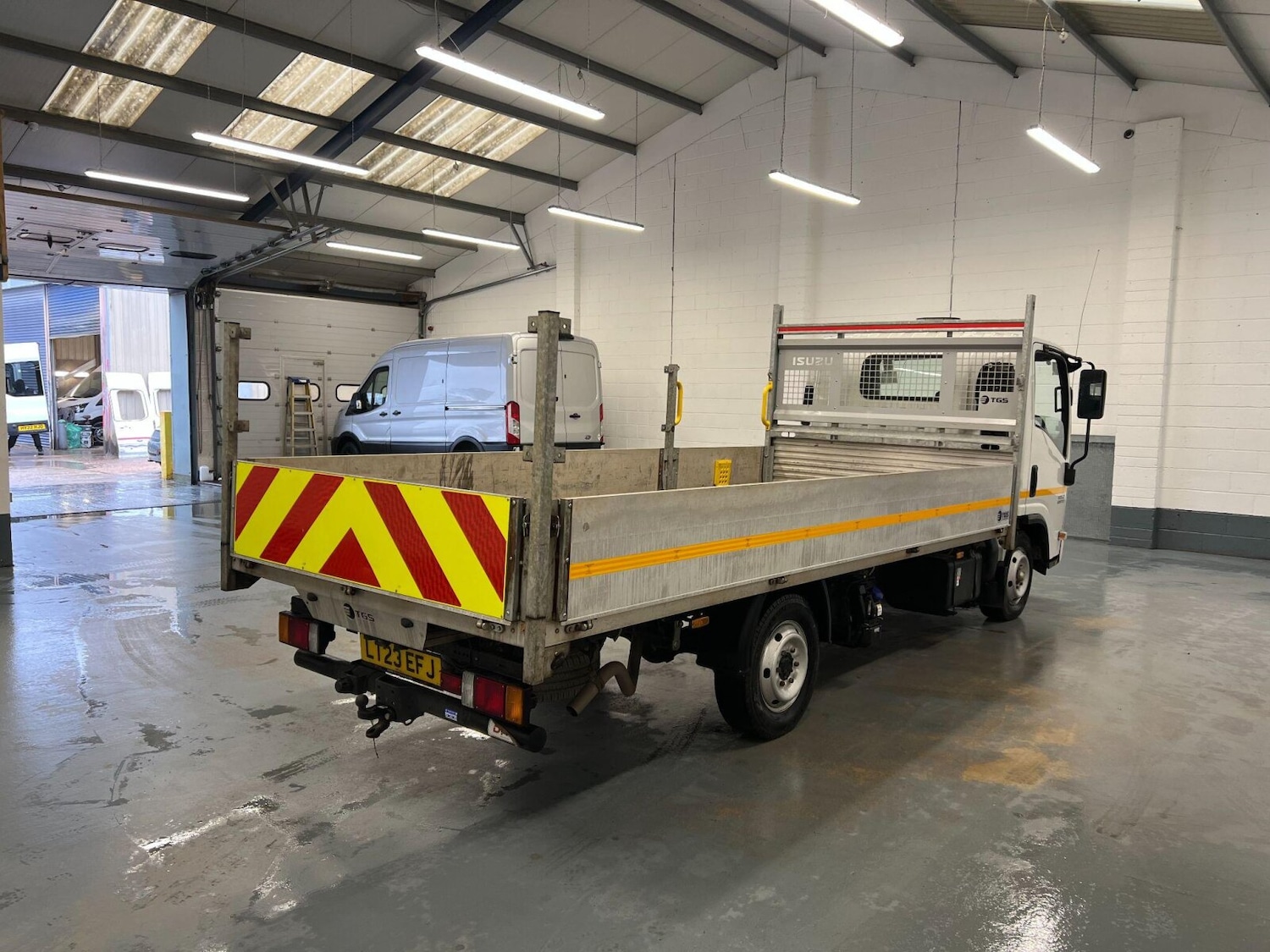 Used Isuzu Other 2023 for sale - 76773389: Photo 3